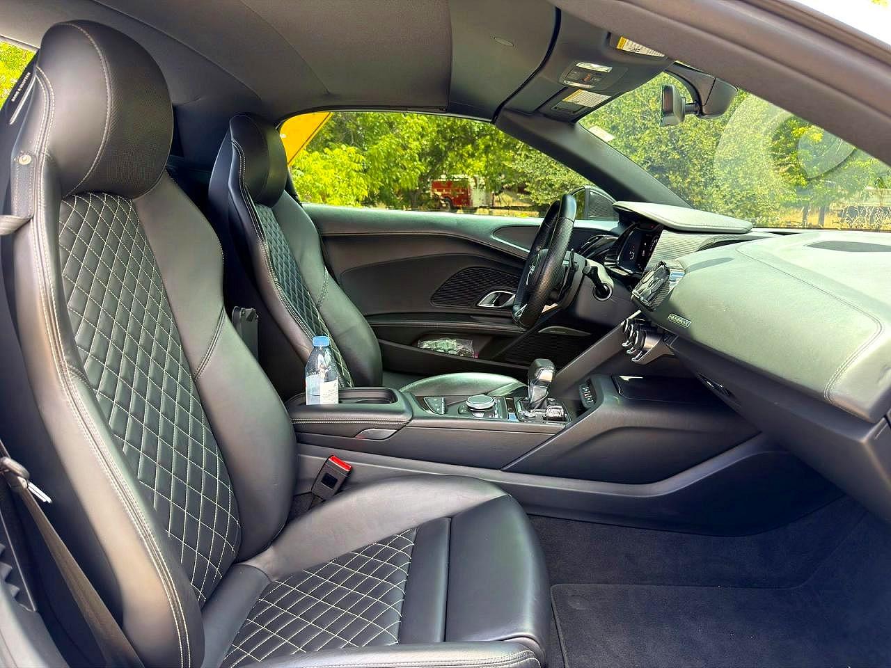 2017 AUDI R8 V10