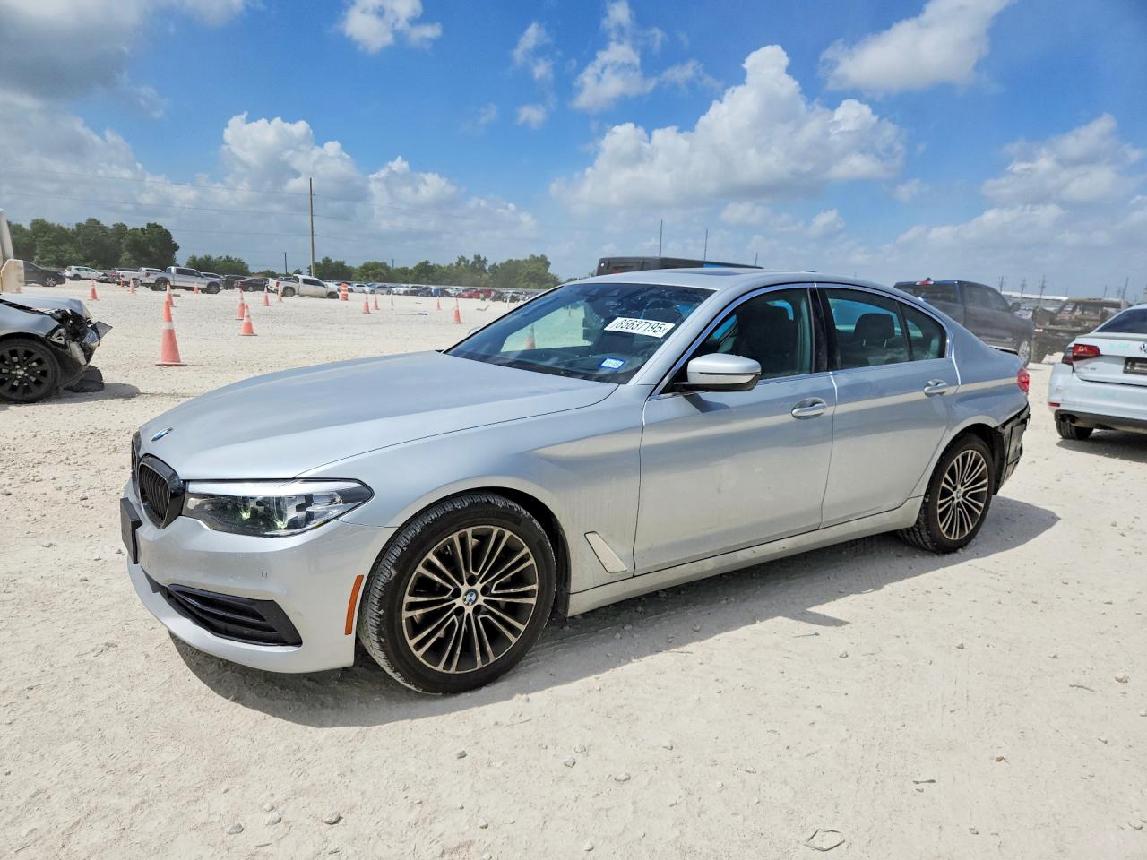 2019 BMW 530