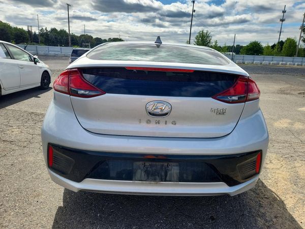 2018 HYUNDAI IONIQ Blue (HEV)