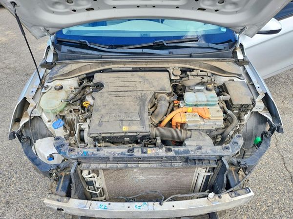 2018 HYUNDAI IONIQ Blue (HEV)