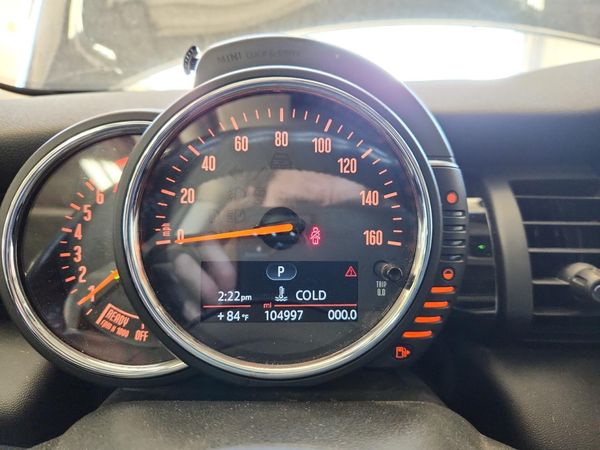 2017 MINI COOPER