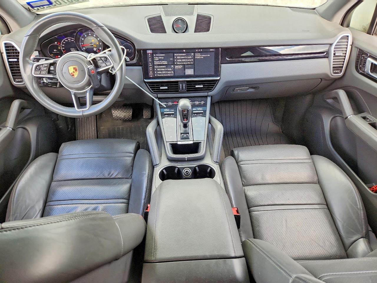 2019 PORSCHE CAYENNE