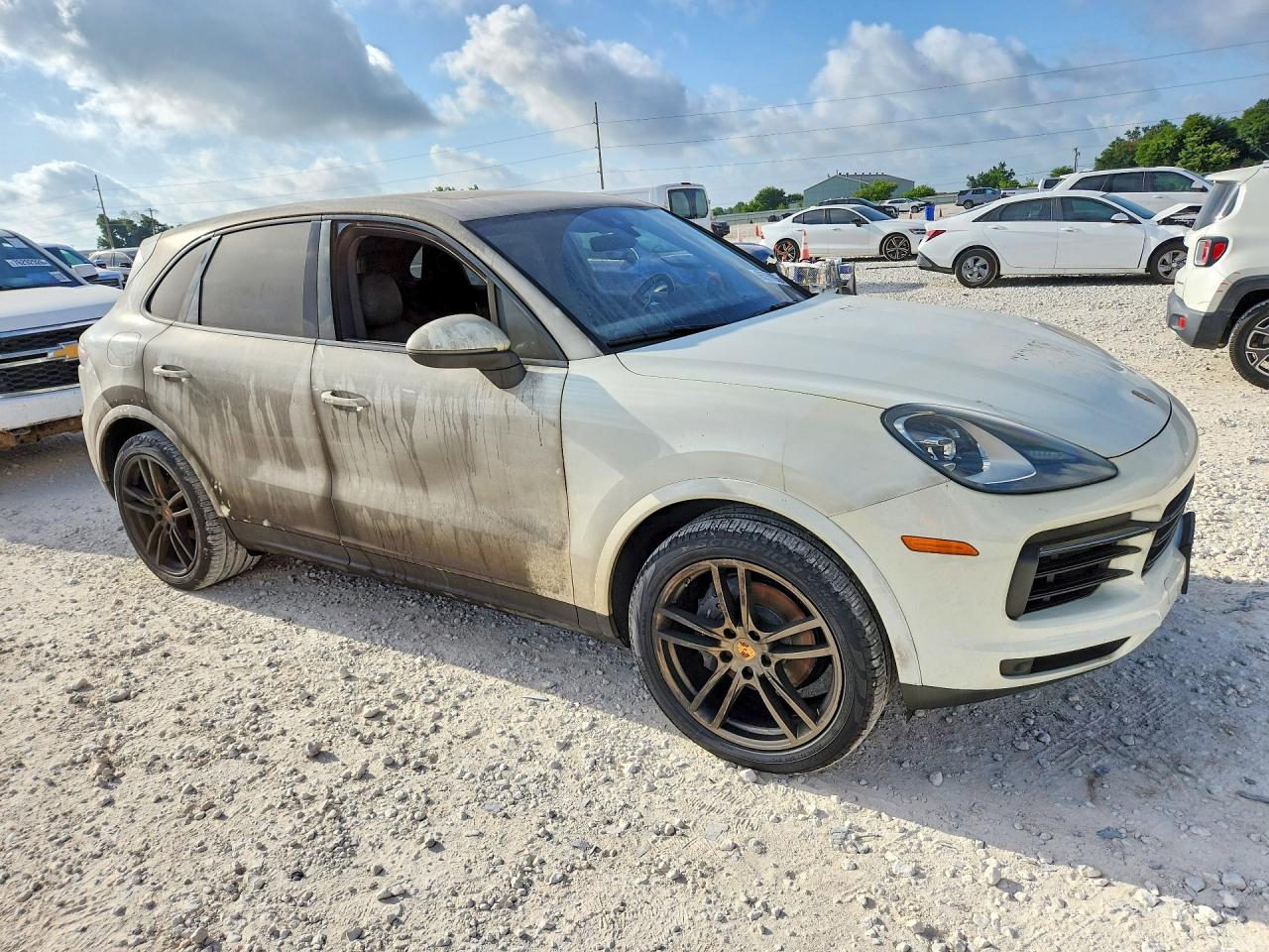 2019 PORSCHE CAYENNE