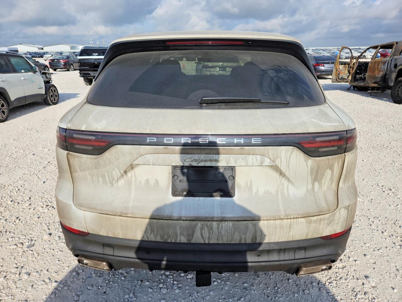 2019 PORSCHE CAYENNE