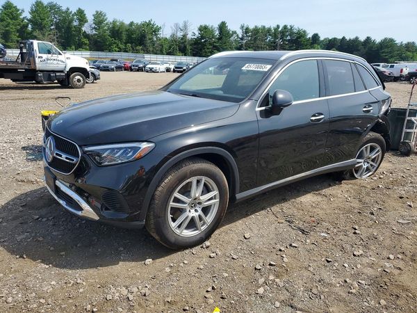2025 MERCEDES-BENZ GLC