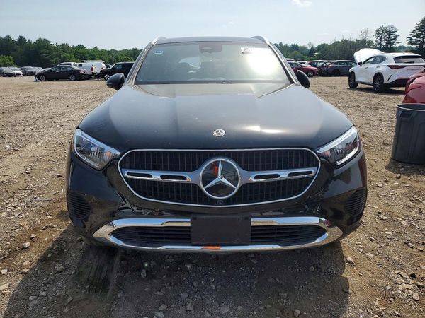 2025 MERCEDES-BENZ GLC