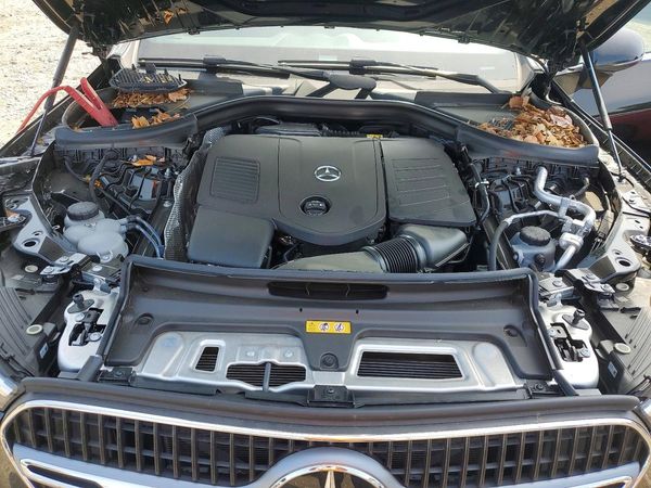 2025 MERCEDES-BENZ GLC