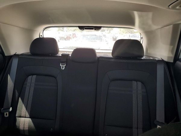 2026 HYUNDAI VENUE SEL, SEL w/ 2-Tone Roof