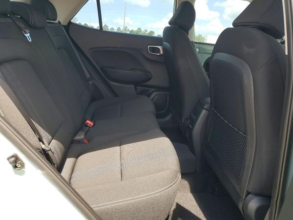 2026 HYUNDAI VENUE SEL, SEL w/ 2-Tone Roof