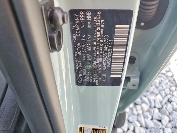 2026 HYUNDAI VENUE SEL, SEL w/ 2-Tone Roof