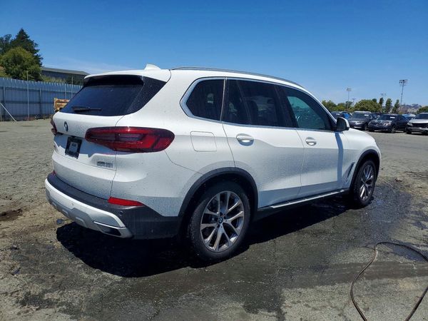 2023 BMW X5 xDrive40i