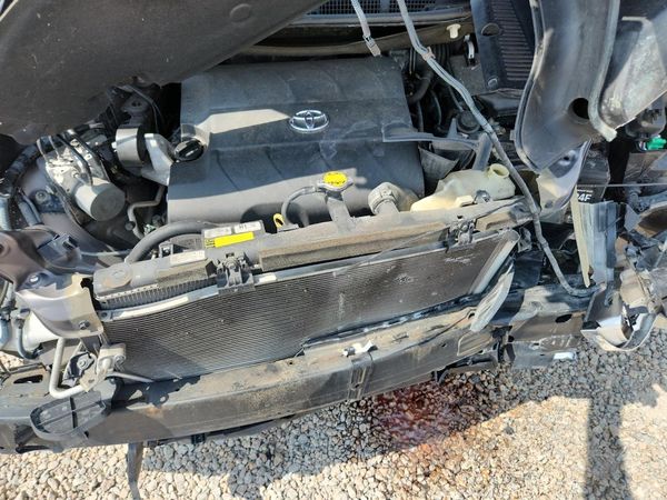 2016 TOYOTA SIENNA