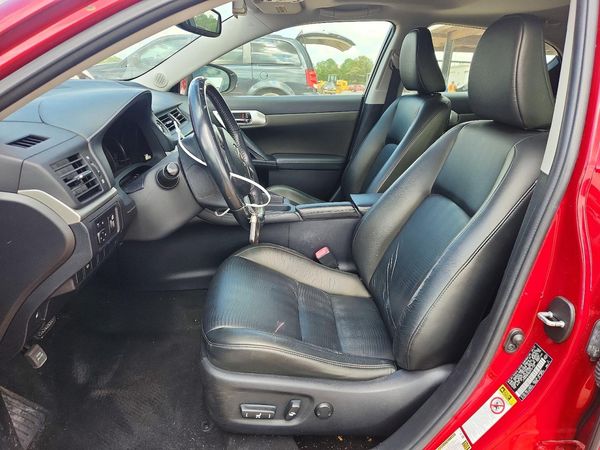 2013 LEXUS CT 200h