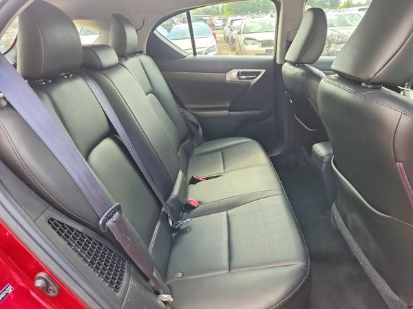 2013 LEXUS CT 200h