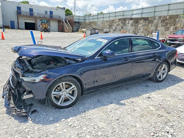 2019 VOLVO S90