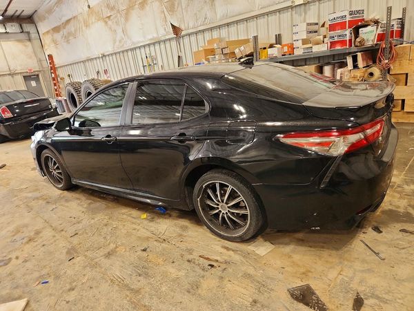 2020 TOYOTA CAMRY
