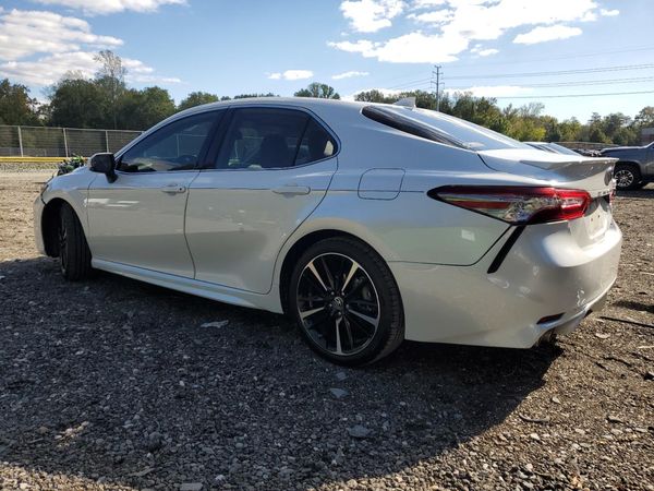 2019 TOYOTA CAMRY XSE
