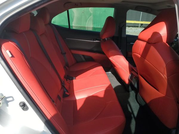 2019 TOYOTA CAMRY XSE