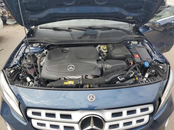2020 MERCEDES-BENZ GLA 250 4MATIC