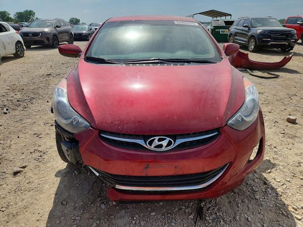 2013 HYUNDAI ELANTRA