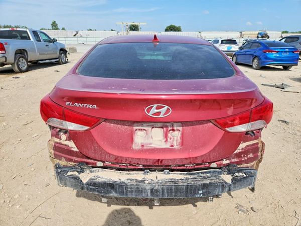 2013 HYUNDAI ELANTRA