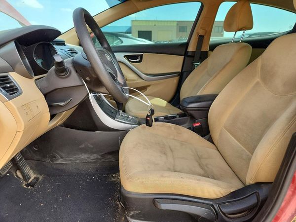 2013 HYUNDAI ELANTRA