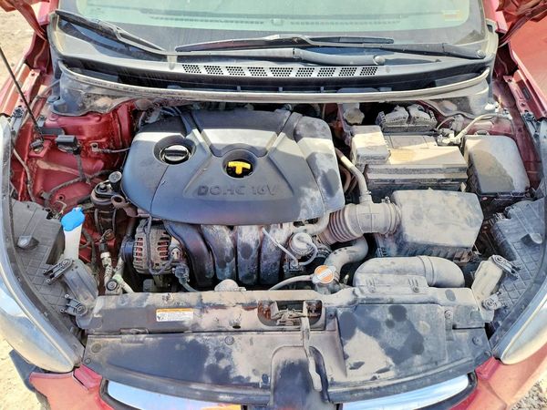 2013 HYUNDAI ELANTRA
