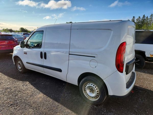 2015 RAM PROMASTER CITY SLT