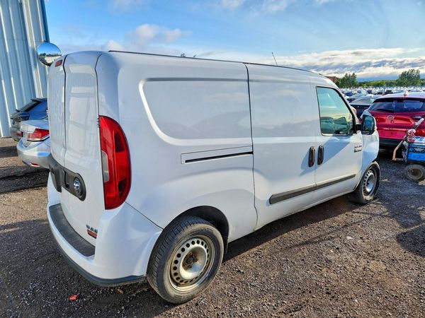 2015 RAM PROMASTER CITY SLT