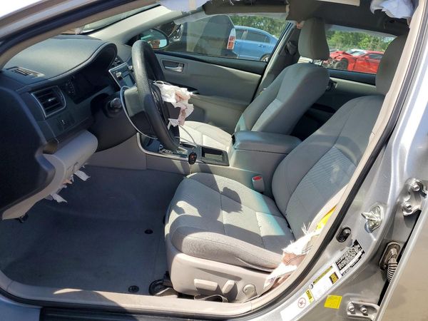 2015 TOYOTA CAMRY — DENT