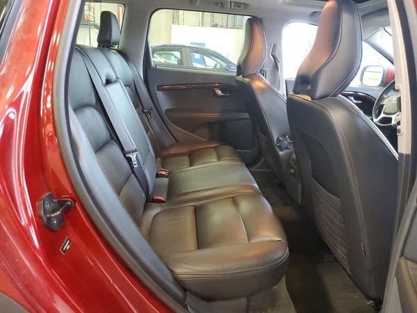 2013 VOLVO XC70