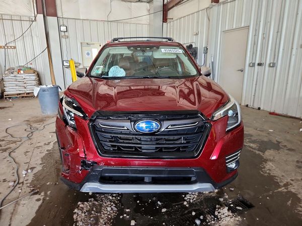 2022 SUBARU FORESTER Touring