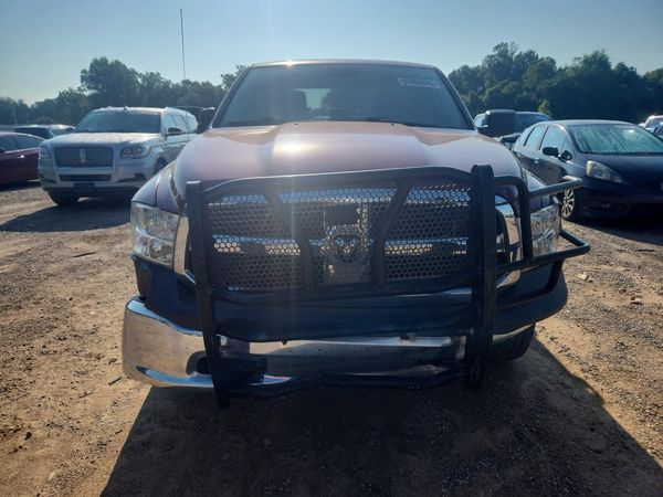 2018 RAM 1500 ST