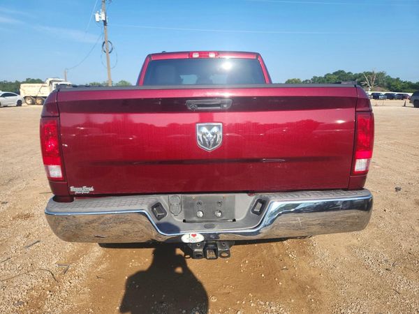 2018 RAM 1500 ST