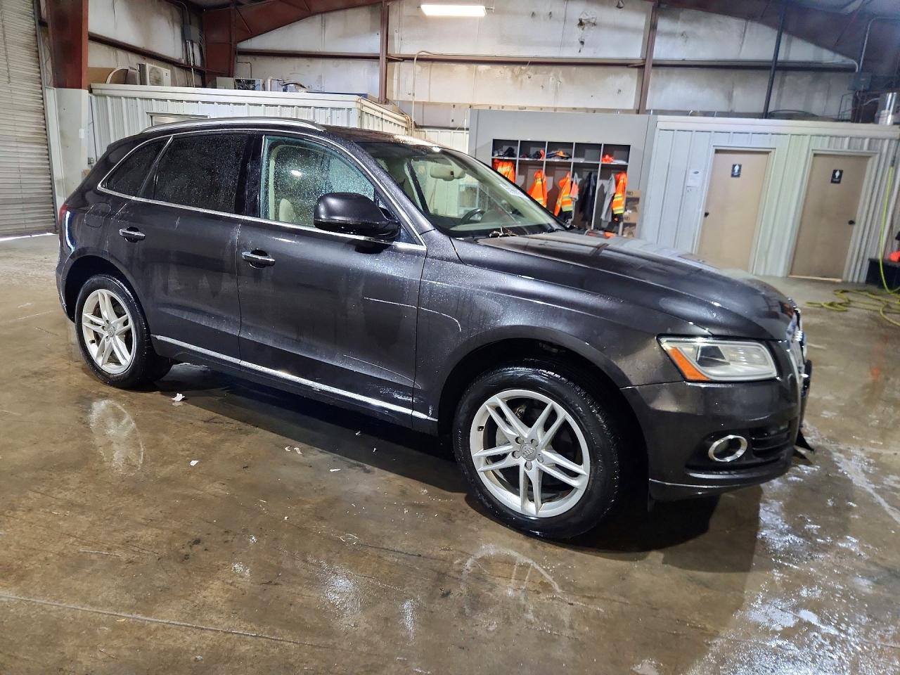 2017 AUDI Q5 quattro Premium Plus