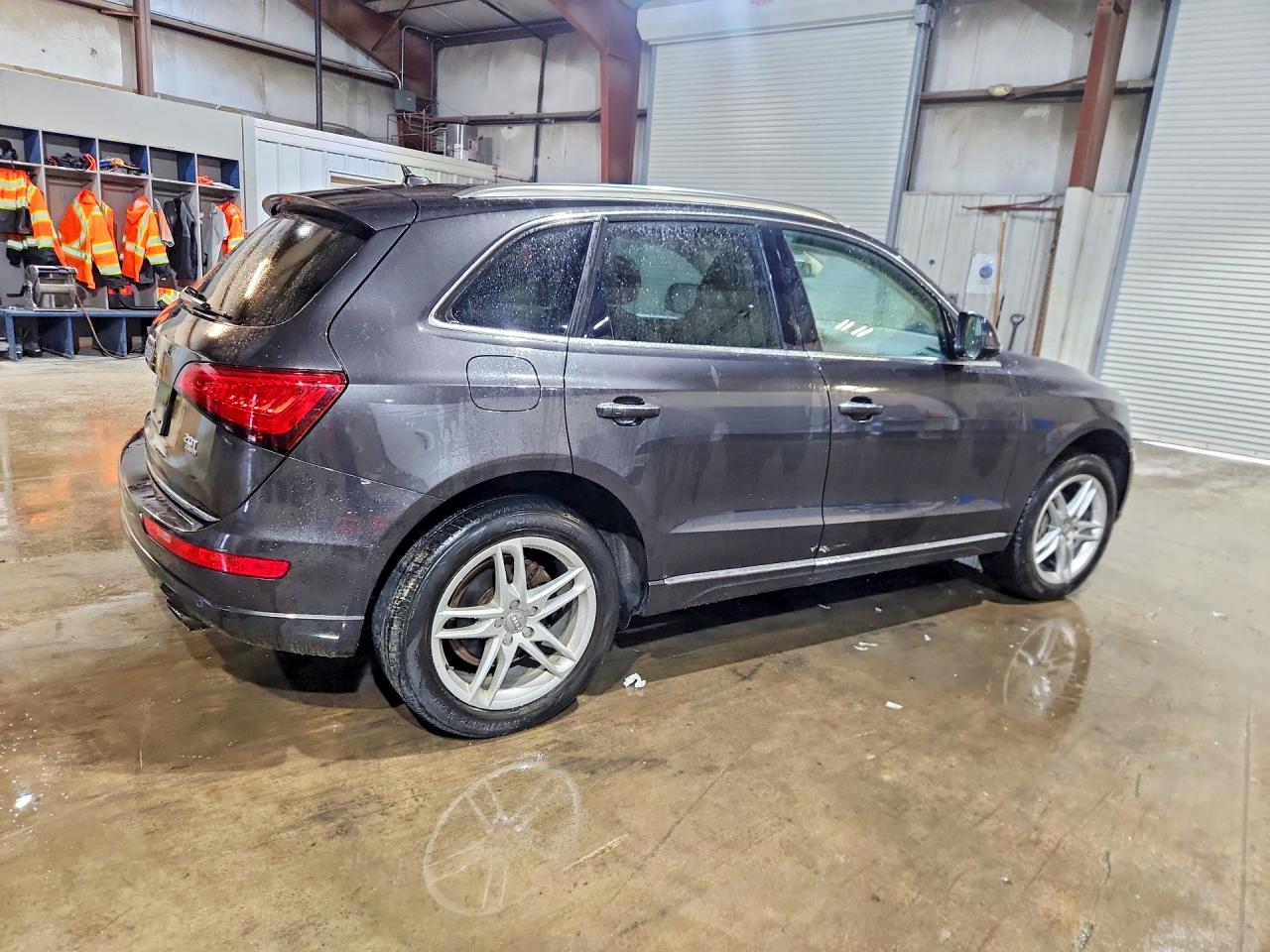 2017 AUDI Q5 quattro Premium Plus