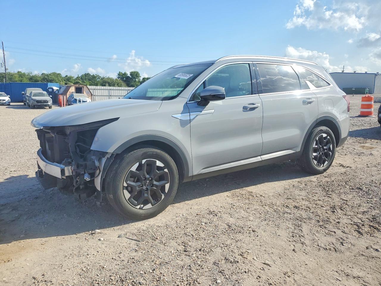 2024 KIA SORENTO S