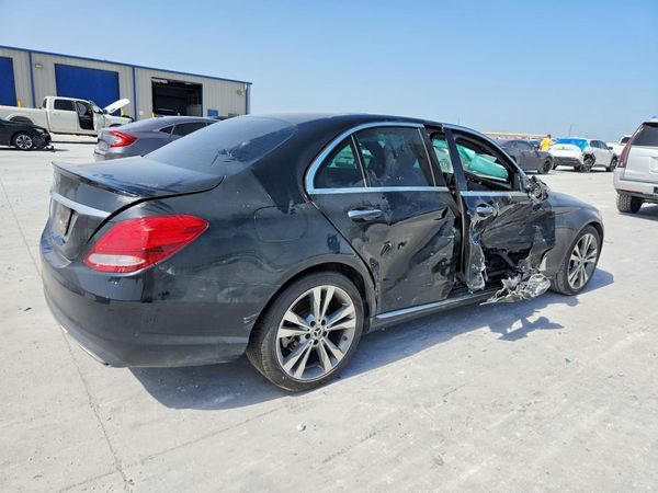 2018 MERCEDES-BENZ C C300