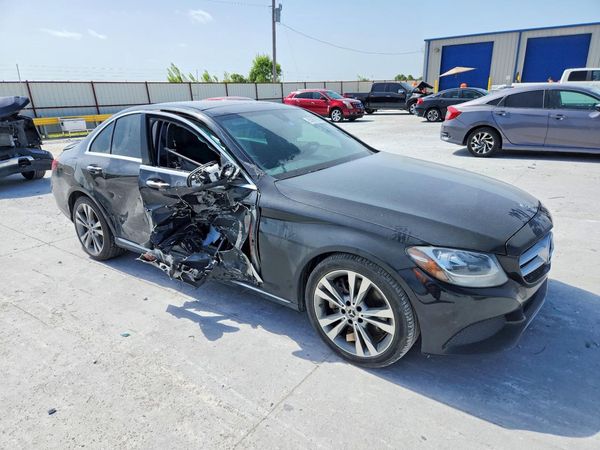 2018 MERCEDES-BENZ C C300