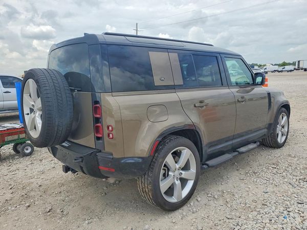 2024 LAND ROVER DEFENDER 110 X-Dynamic SE