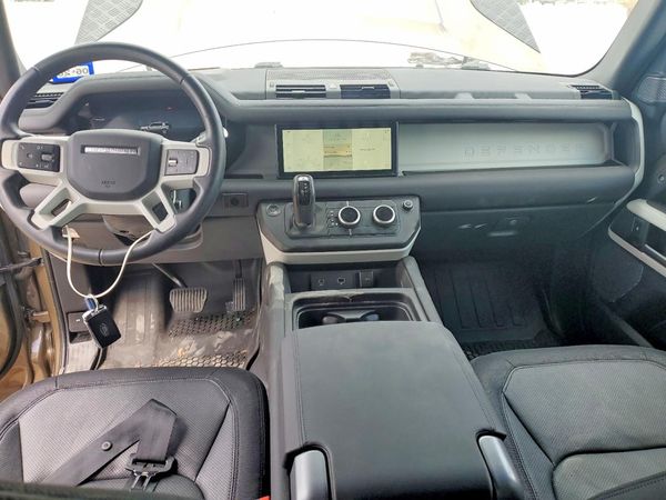 2024 LAND ROVER DEFENDER 110 X-Dynamic SE