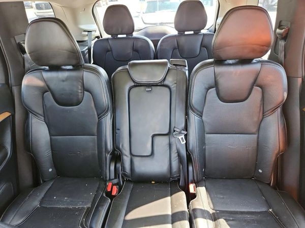 2016 VOLVO XC90