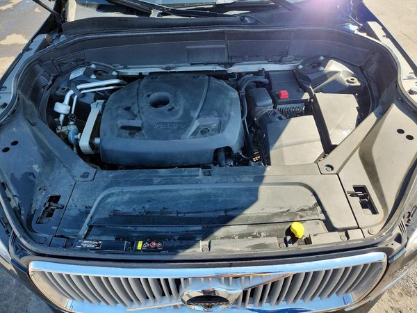 2016 VOLVO XC90