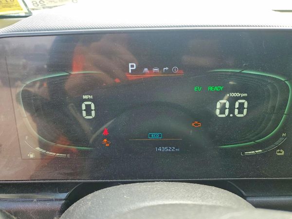 2023 KIA NIRO EX