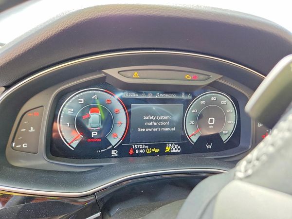 2025 AUDI Q8