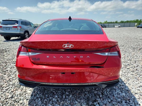 2021 HYUNDAI ELANTRA SEL w/ Premium Pkg