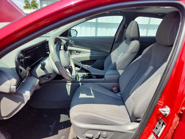 2021 HYUNDAI ELANTRA SEL w/ Premium Pkg
