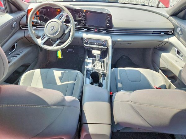 2021 HYUNDAI ELANTRA SEL w/ Premium Pkg