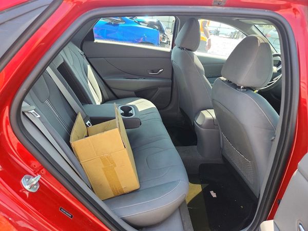 2021 HYUNDAI ELANTRA SEL w/ Premium Pkg