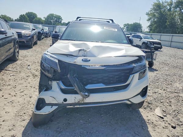 2021 KIA SELTOS S